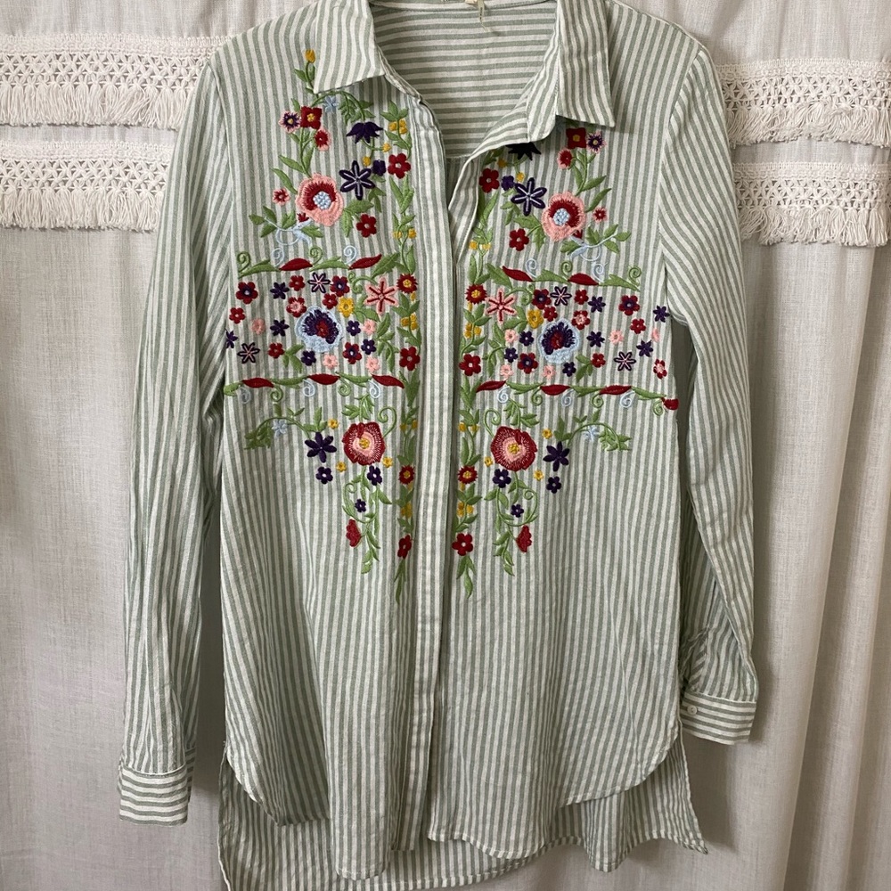 Embroidered floral button down tunic